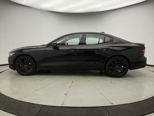 2024 Volvo S60 B5 Plus Black Edition