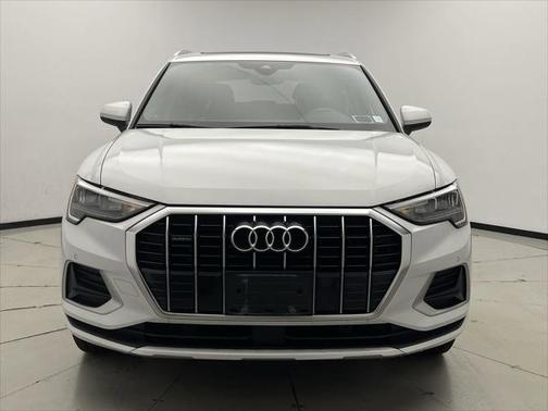 2022 Audi Q3 40 Premium