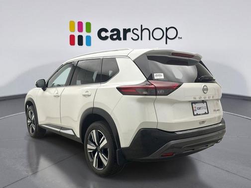Pearl White Tricoat 2023 Nissan Rogue SL