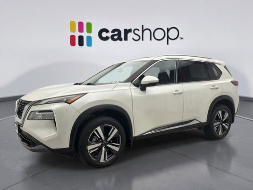 Pearl White Tricoat 2023 Nissan Rogue SL