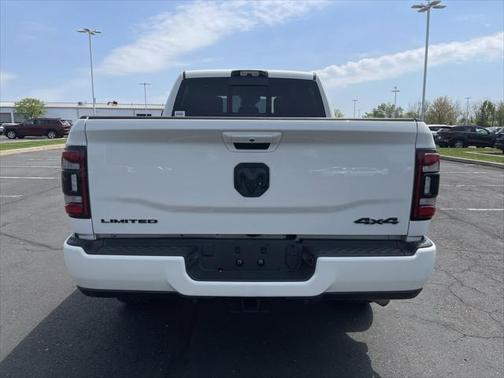 2021 RAM 2500 Limited Crew Cab 4x4 6'4' Box