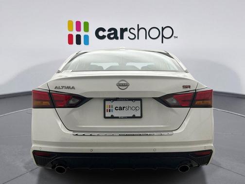 Pearl White Tricoat 2023 Nissan Altima SR FWD