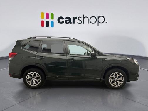 Cascade Green Silica 2022 Subaru Forester Premium