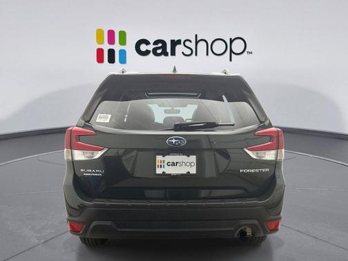 Cascade Green Silica 2022 Subaru Forester Premium