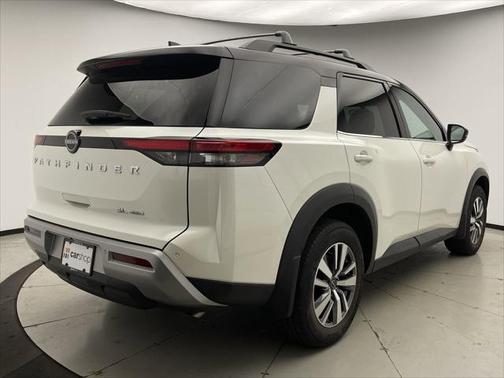 2024 Nissan Pathfinder SL 4WD