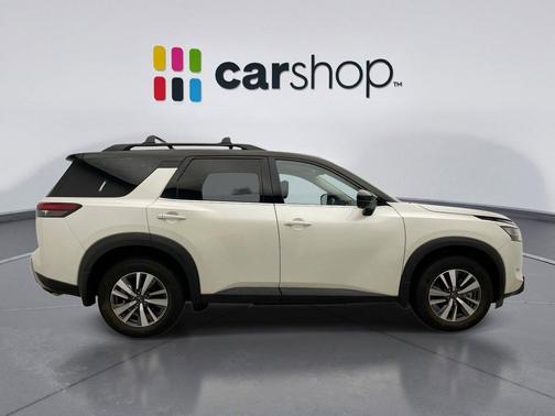 2024 Nissan Pathfinder SL 4WD