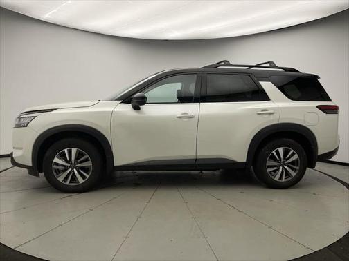 2024 Nissan Pathfinder SL 4WD