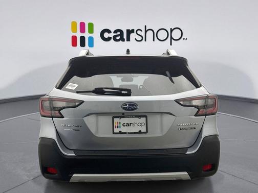 Ice Silver Metallic 2024 Subaru Outback Touring XT