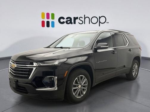 Mosaic Black Metallic 2022 Chevrolet Traverse LT Cloth