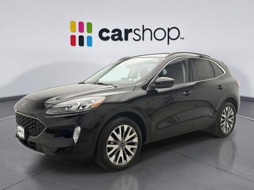 2022 Ford Escape Titanium