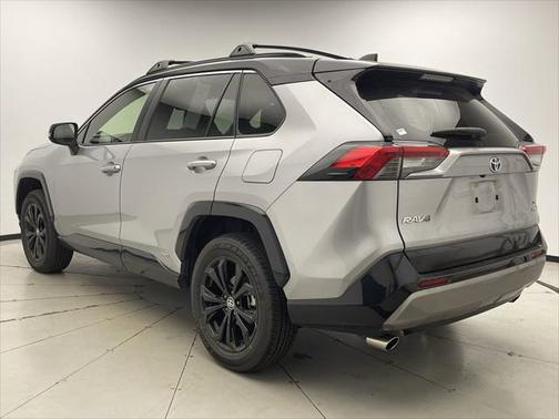 2023 Toyota RAV4 Hybrid SE