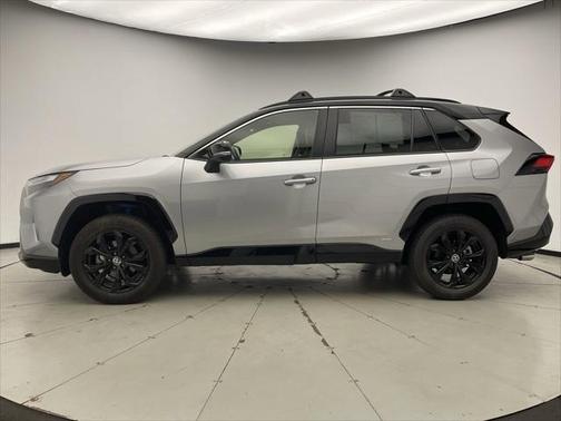 2023 Toyota RAV4 Hybrid SE