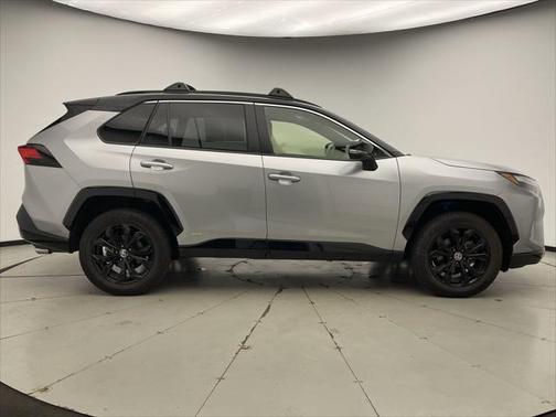 2023 Toyota RAV4 Hybrid SE