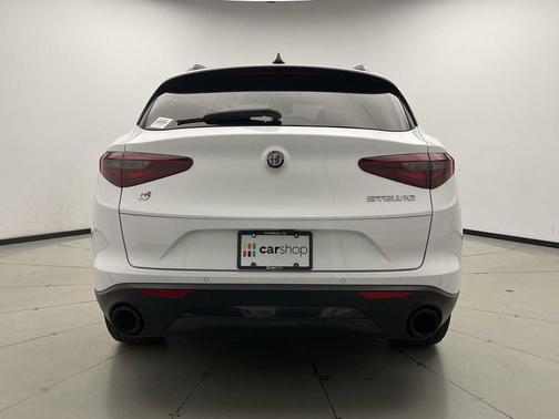 2022 Alfa Romeo Stelvio Sprint