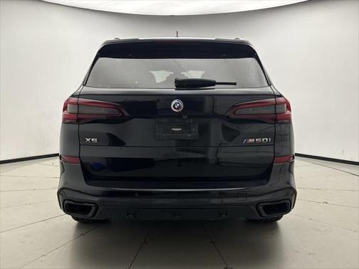 2023 BMW X5 M50i