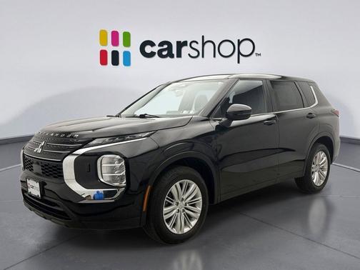 Labrador Black 2022 Mitsubishi Outlander ES 2.5 S-AWC