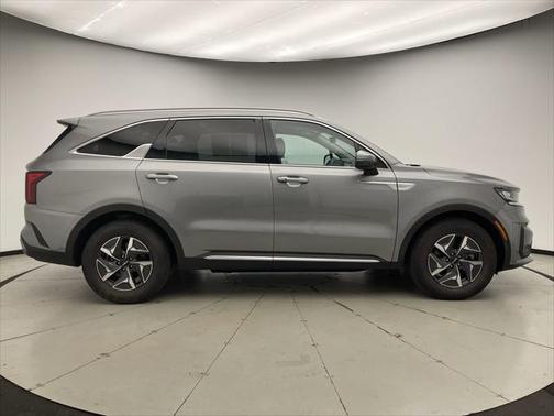 2022 Kia Sorento Hybrid S