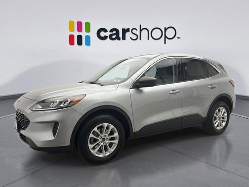 ICONIC SILVER 2022 Ford Escape SE