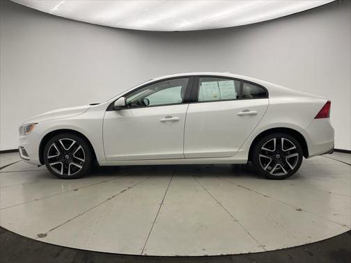 2017 Volvo S60 T5 Dynamic