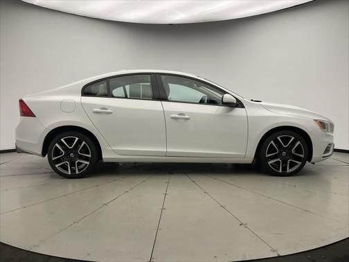 2017 Volvo S60 T5 Dynamic