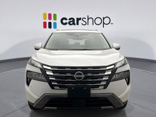 Everest White Pearl 2025 Nissan Rogue SL