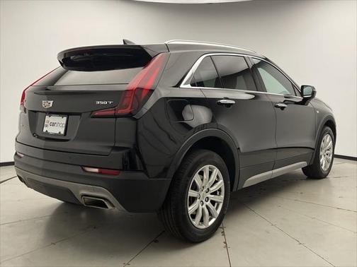 2022 Cadillac XT4 Premium Luxury