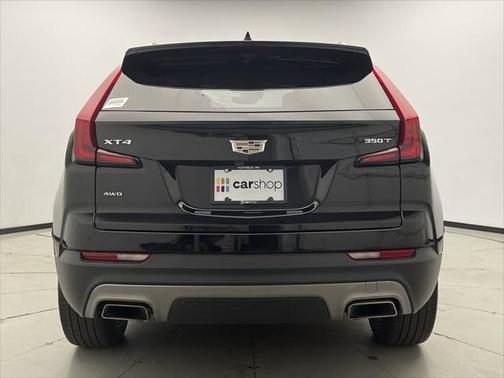 2022 Cadillac XT4 Premium Luxury