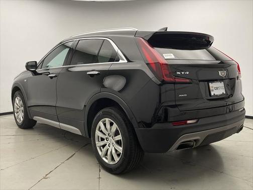2022 Cadillac XT4 Premium Luxury