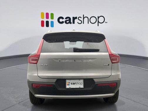 Vapour Gray 2025 Volvo XC40 B5 Plus Bright Theme