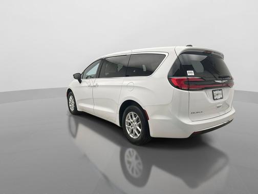 Bright White Clearcoat 2025 Chrysler Pacifica L