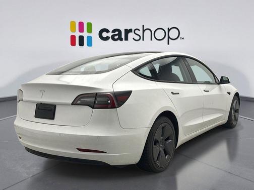 2022 Tesla Model 3 Standard Range