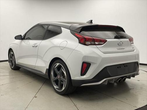 2019 Hyundai Veloster Base