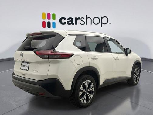 Pearl White Tricoat 2023 Nissan Rogue SV