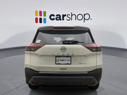 Pearl White Tricoat 2023 Nissan Rogue SV