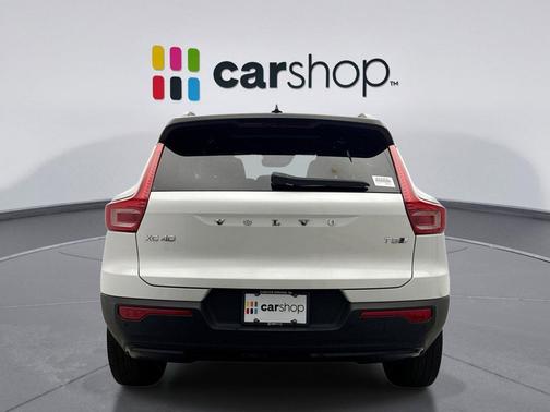 2021 Volvo XC40 T5 R-Design