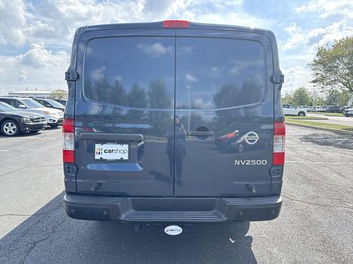 2021 Nissan NV Cargo NV2500 HD SV V8