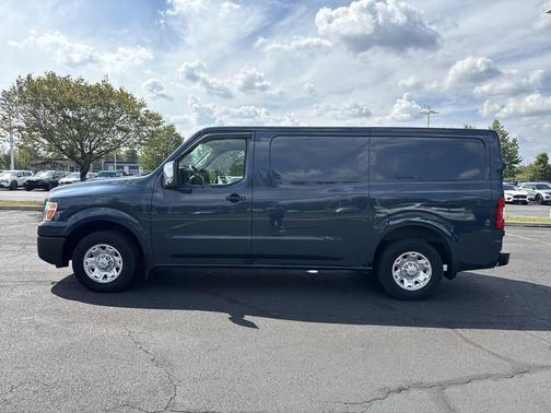 2021 Nissan NV Cargo NV2500 HD SV V8