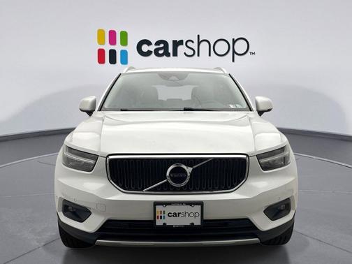2021 Volvo XC40 T5 Momentum