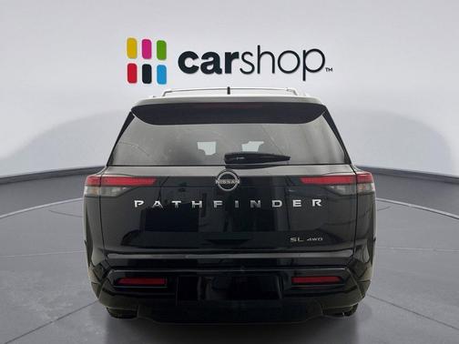 2024 Nissan Pathfinder SL 4WD