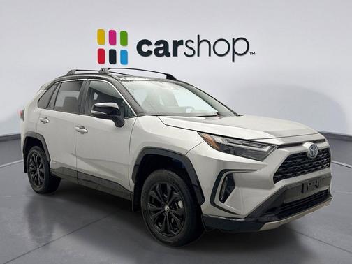 2024 Toyota RAV4 Hybrid SE