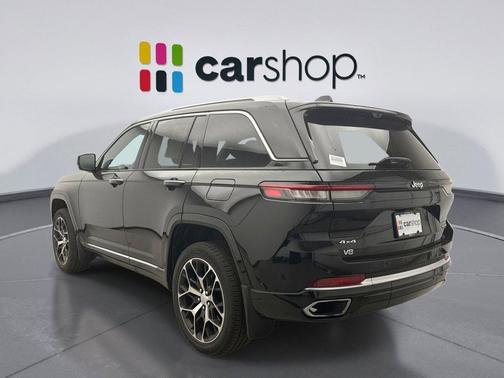 Diamond Black Crystal Pearlcoat 2022 Jeep Grand Cherokee Summit