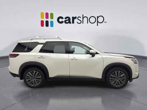 Pearl White Tricoat 2023 Nissan Pathfinder SL 4WD