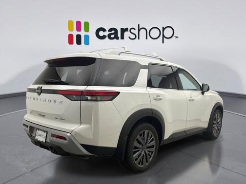 Pearl White Tricoat 2023 Nissan Pathfinder SL 4WD