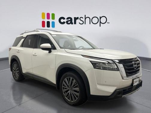 Pearl White Tricoat 2023 Nissan Pathfinder SL 4WD