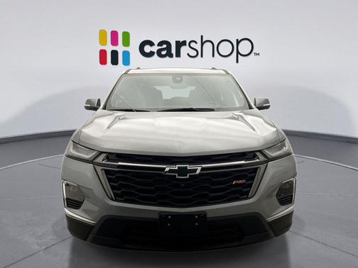 Sterling Gray Metallic 2023 Chevrolet Traverse RS
