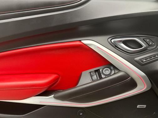 2017 Chevrolet Camaro 2LT