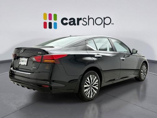Super Black 2023 Nissan Altima 2.5 SV