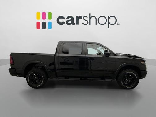 Diamond Black Crystal Pearlcoat 2025 RAM 1500 Rebel