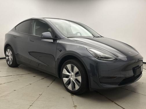 Midnight Silver 2023 Tesla Model Y Long Range Dual Motor All-Wheel Drive