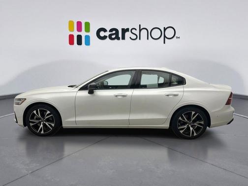 Crystal White Metallic 2024 Volvo S60 B5 Plus Dark Theme